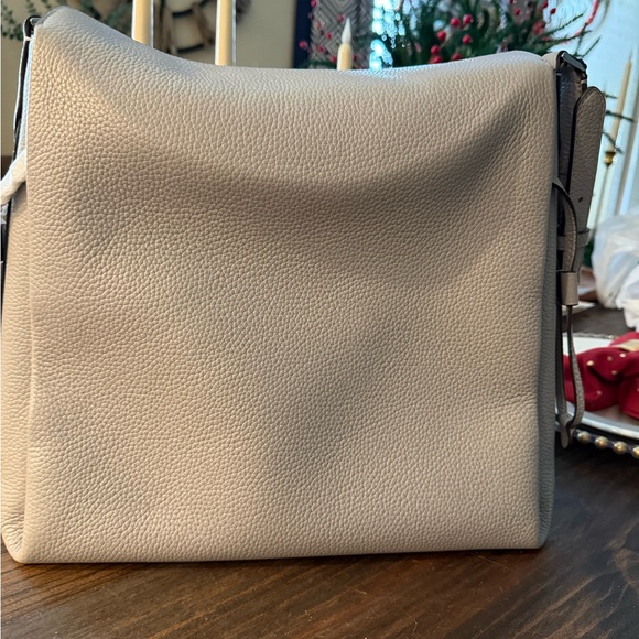 Kate Spade Elegant Gray Shoulder Bag - Picture 8 of 8